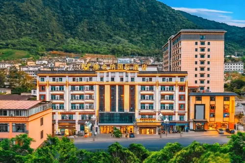 Vienna International Hotel (LinZhi Motuo Branch) - vue sur la montagne
