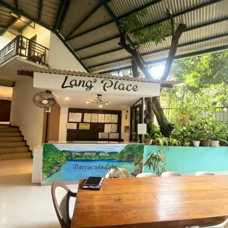 Lang2 Place
