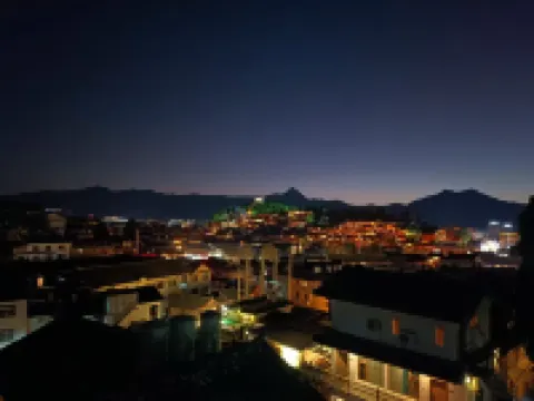 雲上雲端觀景客棧（麗江古城大水車店）