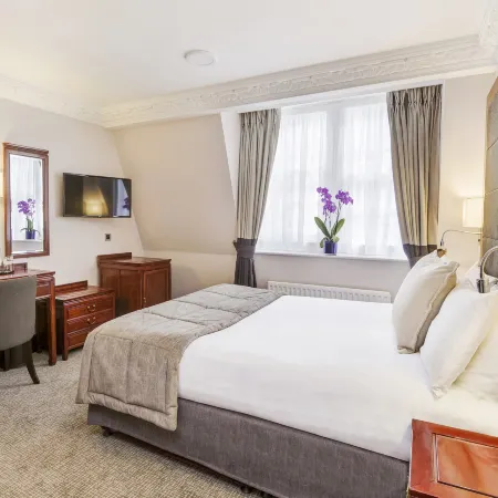 Gem Fitzrovia Hotel Отели рядом с достопримечательностью «Улица Риджент-стрит»