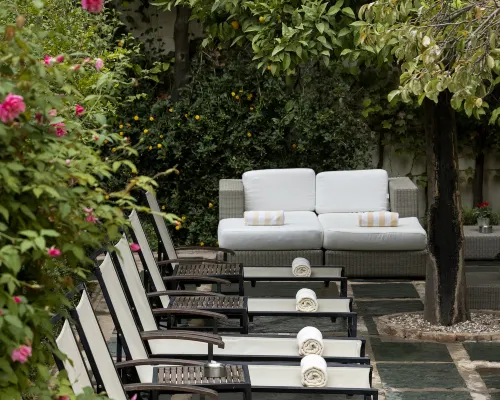 Hospes Palacio del Bailio Hotels near Templo Romano