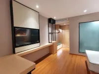 Weining Jike E-sports Hotel