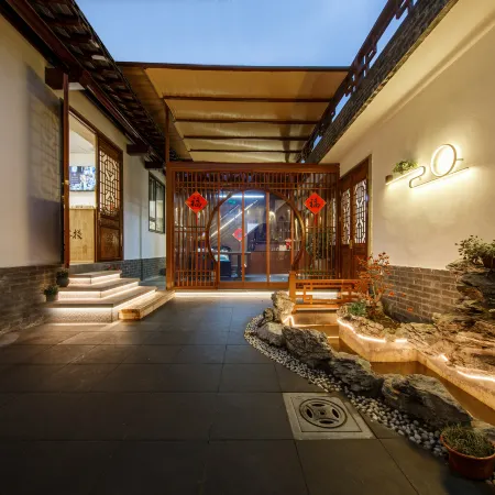 Yishe Inn (Yangzhou Slender West Lake Branch)