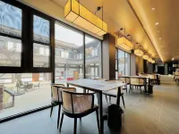 Octagon Featured High-end Hotel - servizio colazione