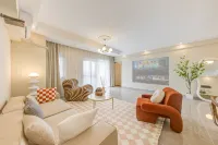 Xishuangbanna Jinghong Taisu River Jingmeisu Hotels near Gaozhuang Xishuangjing (Gate 2)