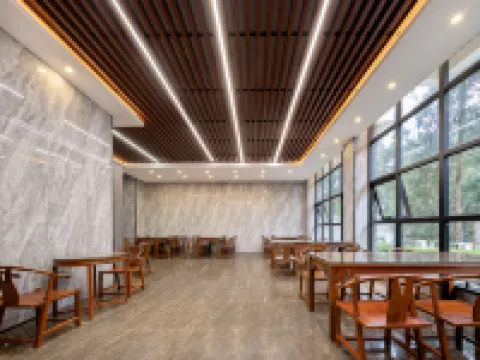 Heshun Tinghai B&B Hotels in Lingao