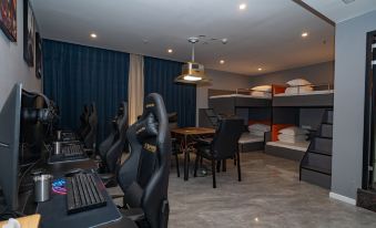 Sunny E-sports Hotel