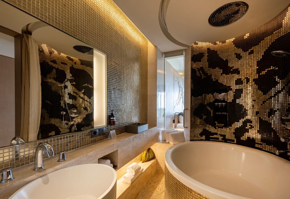 2. 림바 바이 아야..