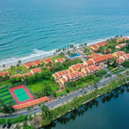 Victoria Hoi An Beach Resort & Spa Отели рядом с достопримечательностью «Куа Дай»