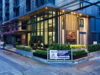 سبينزا هوتل Hotels near براتونام