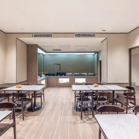 HanTing Hotel (Longnan Tanchang Guan'e Gou)
