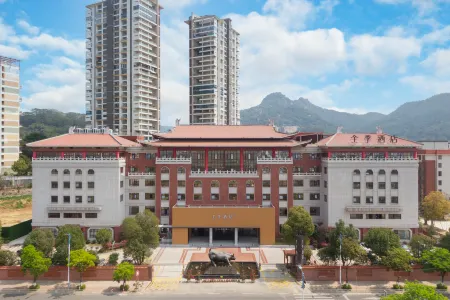 JI Hotel (Zhangzhou Changtai) Отели рядом с достопримечательностью «Xiaohuang Mountain Scenic Area»