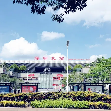 Chuyu Youth Buluo Inn (Shenzhen North Station Branch)