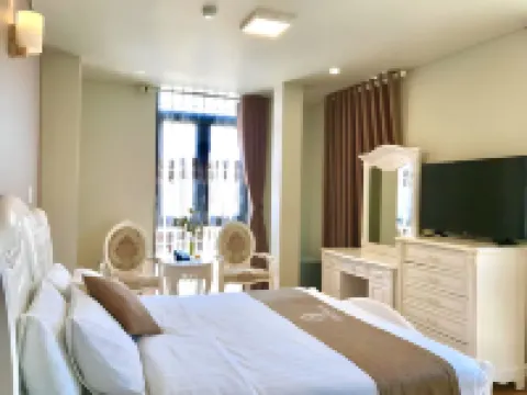 F & F Hotel Hotel in zona Pelican Cave (Hang Bo Nau)