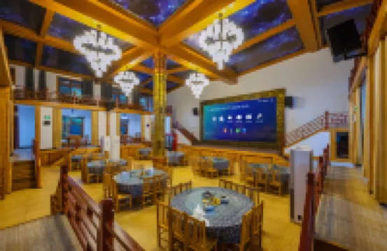 Zhangjiajie Wulingyuan Forest Youyue Art Homestay