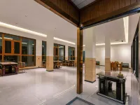 Lixian Mountain Lodge Folk Hotel โรงแรมในหลี่เซียน