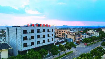 Shilin Xingleyuan Hotel