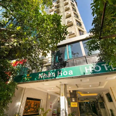 Nhan Hoa Hotel Отели рядом с достопримечательностью «Перекресток Со»
