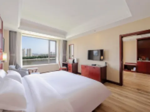 Zhongdong Latour Morgan Hotel(ZHONGDONG NEW WORLD LIVING MALL) Hoteles en Tonghua