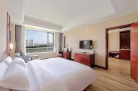  Zhongdong Latour Morgan Hotel（ZHONGDONG NEW WORLD LNING MALL） Hotels in Tonghua