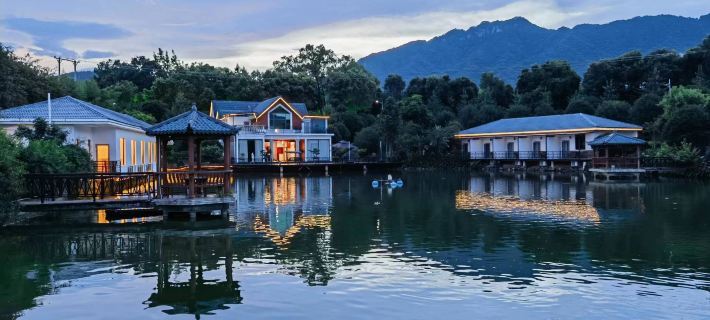 Jiahu Farmhouse Hotels in Lechang