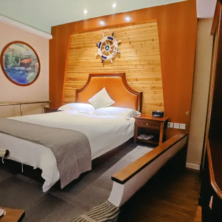 Fugu Select Hotel (JTU) Отели рядом с достопримечательностью «Станция метро Xujiahui»