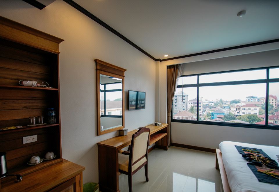 시솜바트 플라자 호텔 외부 전경