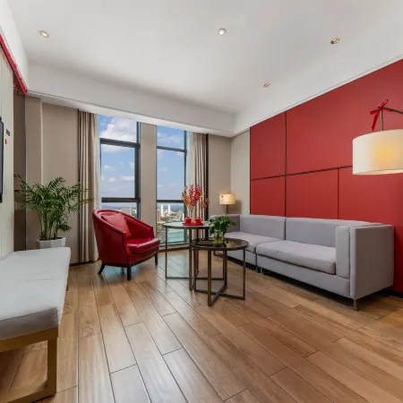 Jingmen Yichen Hotel