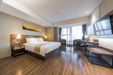 Homeinn Plus Hotel (Xi'an Gaoxin South Second Ring Fengqing Park Subway Station)