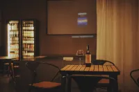 Wait a minute Inn