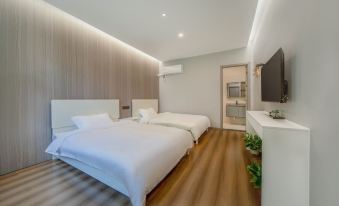 Tengyun Xiandailüyougenjudi Homestay (Zhalaiwanzhan Station)