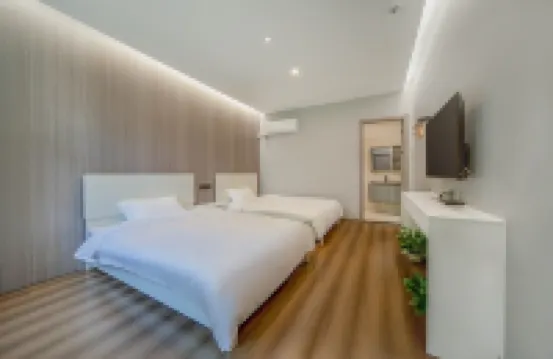 騰雲·現代旅遊根據地民宿（渣瀨灣站店）