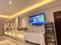 7Days Inn Hotel (Jiaxiang Ancient City Street) - Parkplatz