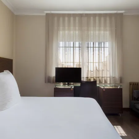 Hotel Astoria Отели рядом с достопримечательностью «Луз де Гас»