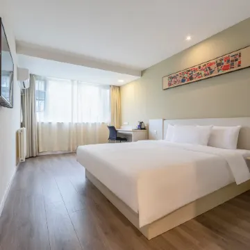 YiTting Hotel (Zhengzhou Qinling Road Jinyi City) Отели рядом с достопримечательностью «22-я средняя школа в городе Чжэнчжоу»