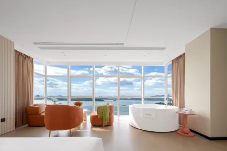 Fengwei Sea View Hotel Отели рядом с достопримечательностью «Xiamen Tianjie Temple»