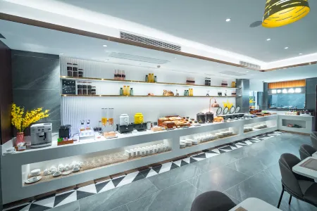 Homeinn Plus Hotel (Fuding Haikou Road) Отели рядом с достопримечательностью «Ziguo Temple»