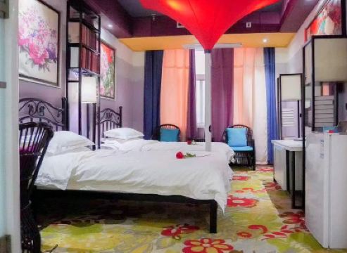 Slow Time Homestay (Shangcai Baiyunguan Avenue)