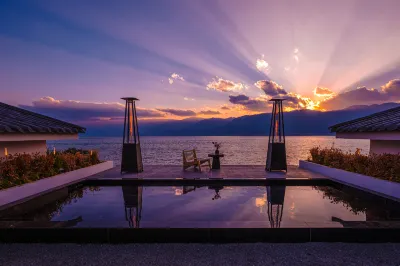 Dali Ancient and Beautiful Seaview Jumu Hotel (Bohai Shuanglang Branch) Hotels near Shuanglang Ancient Town Center