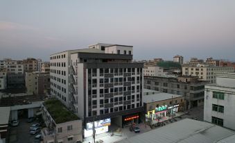 Shantou Changhong Business Apartment