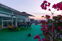 SHANGDE RONG Hotel (Haicang Xinyang Wengjiao Road Subway Station) Các khách sạn ở Xinyang Industrial Zone