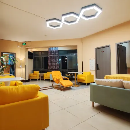 Anzhi · Tinglan Fashion Homestay Youth Hostel (Kunming Old Street)