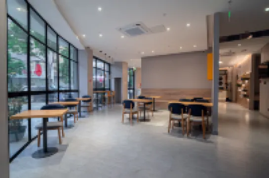 7Days Inn Hotel (Chongzuo Daxin Detian Square)