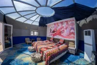 Dunhuang Qiyue Secret Desert Camping Starry Sky Homestay