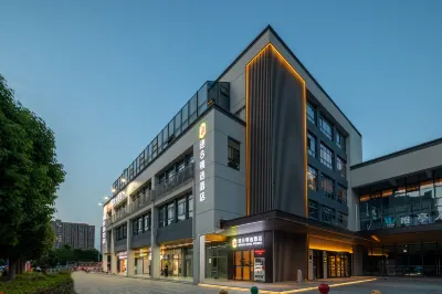 Super 8 Suzhou Yangcheng Lake Weixin Road Hotel di Yangcheng Lake Tourist Area