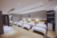 Home Inns YUNIK e-Sports Hotel (West Gate Subway Station of Communication University of Beijing)