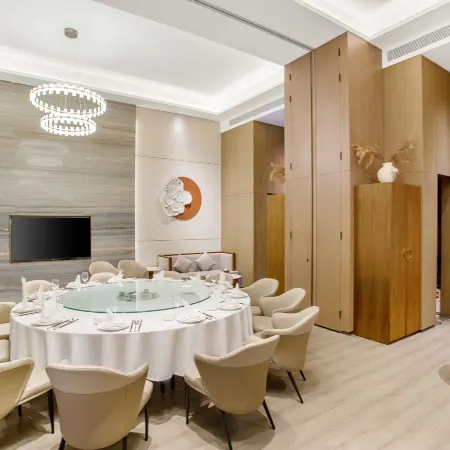 Lakeside Hanwen Hotel