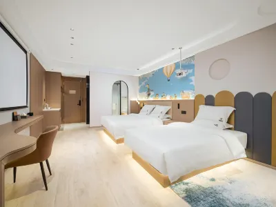 Jinfeng Hotel (Libo Ancient Town) Hotels near Libo Shuichun River Rafting