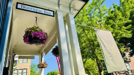 Ginkgo House On Harvard Отели рядом с достопримечательностью «Kendall Square»