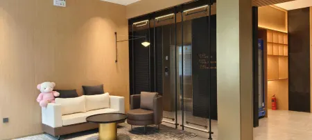 Daqing Guai Boutique Hotel (Daqing West Railway Station Jingyuan Park) Отели рядом с достопримечательностью «Daqing Oilfield Paradise»